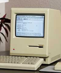 27 let star Macintosh se predstavi na internetu